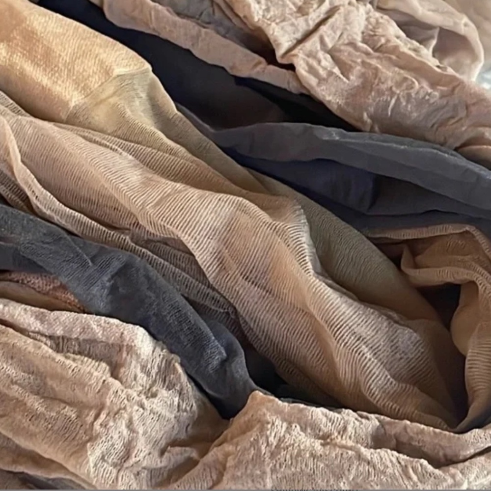 Lot Pre-Owned Assorted Pantyhose - Picture 2 of 2